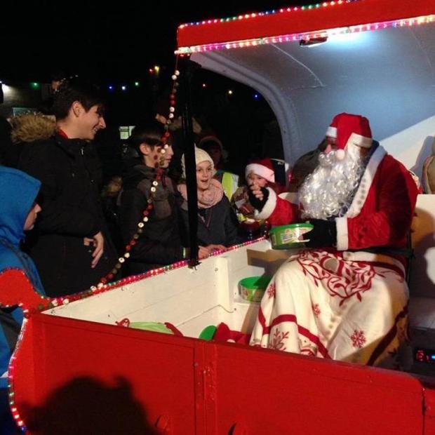 Clacton and Frinton Gazette: Santa having a chat with children in Clacton