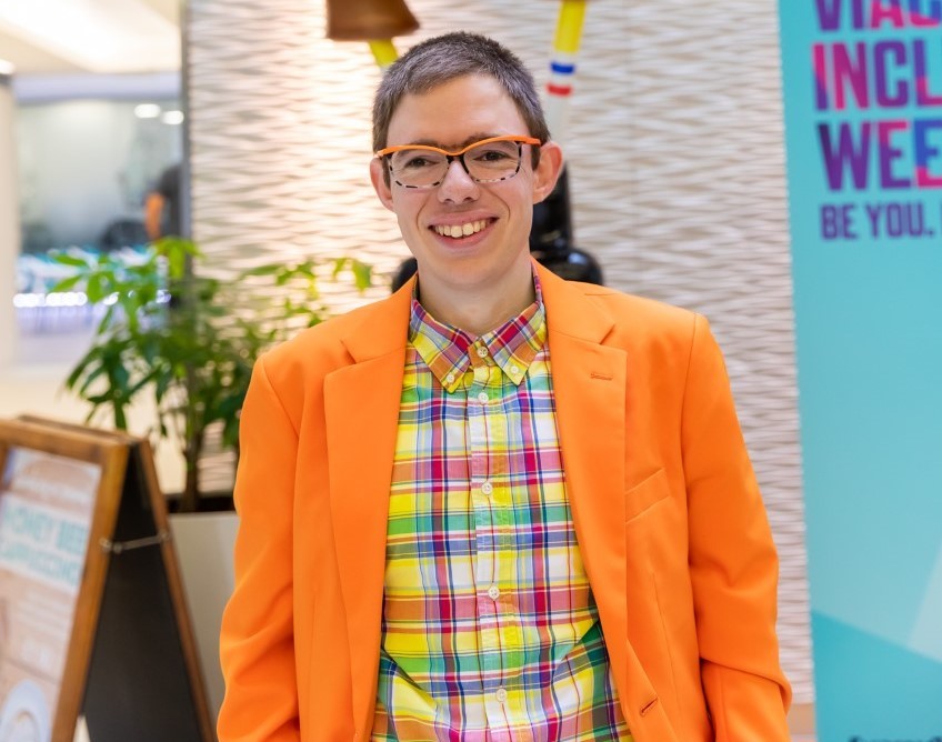 Asperger's champion who featured on The Undateables to be conference speaker - Vimarsana News