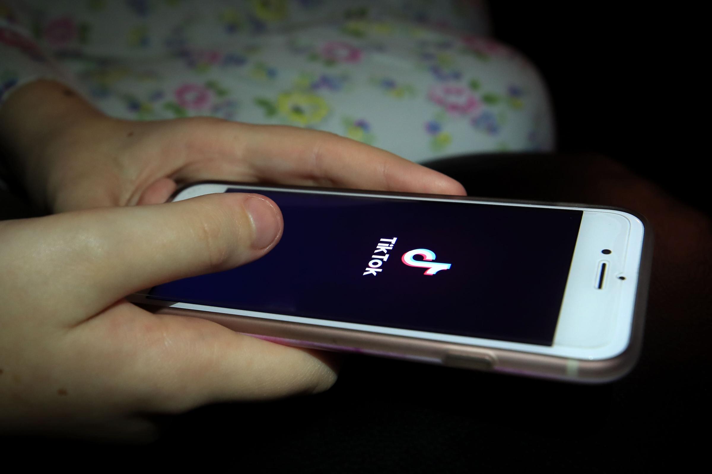 TikTok 'pushing harmful content into teenagers' feeds', study says | Clacton and Frinton Gazette - Vimarsana News