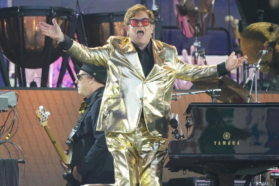Elton John, 76, rushed to hospital after fall at Nice villa | Clacton and Frinton Gazette - Vimarsana News