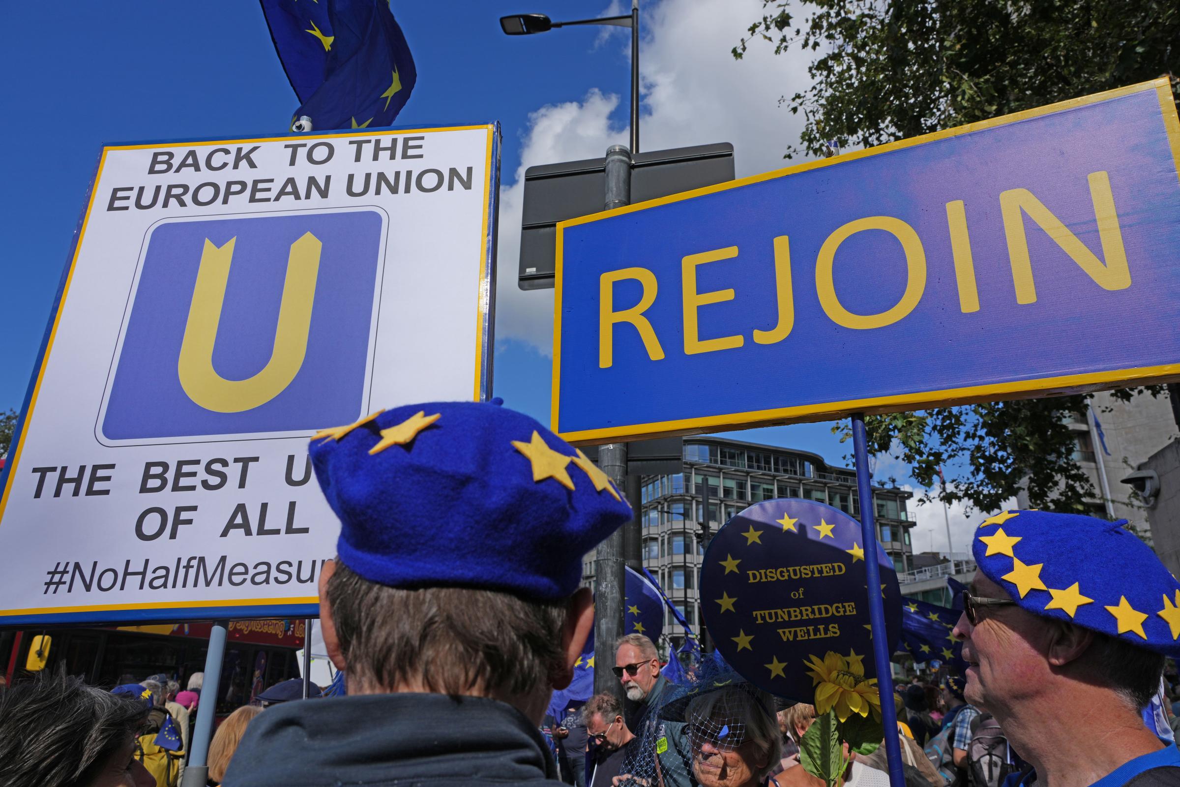 Brexit branded 'a huge mistake' as protesters march to re-join EU | Clacton and Frinton Gazette - Vimarsana News