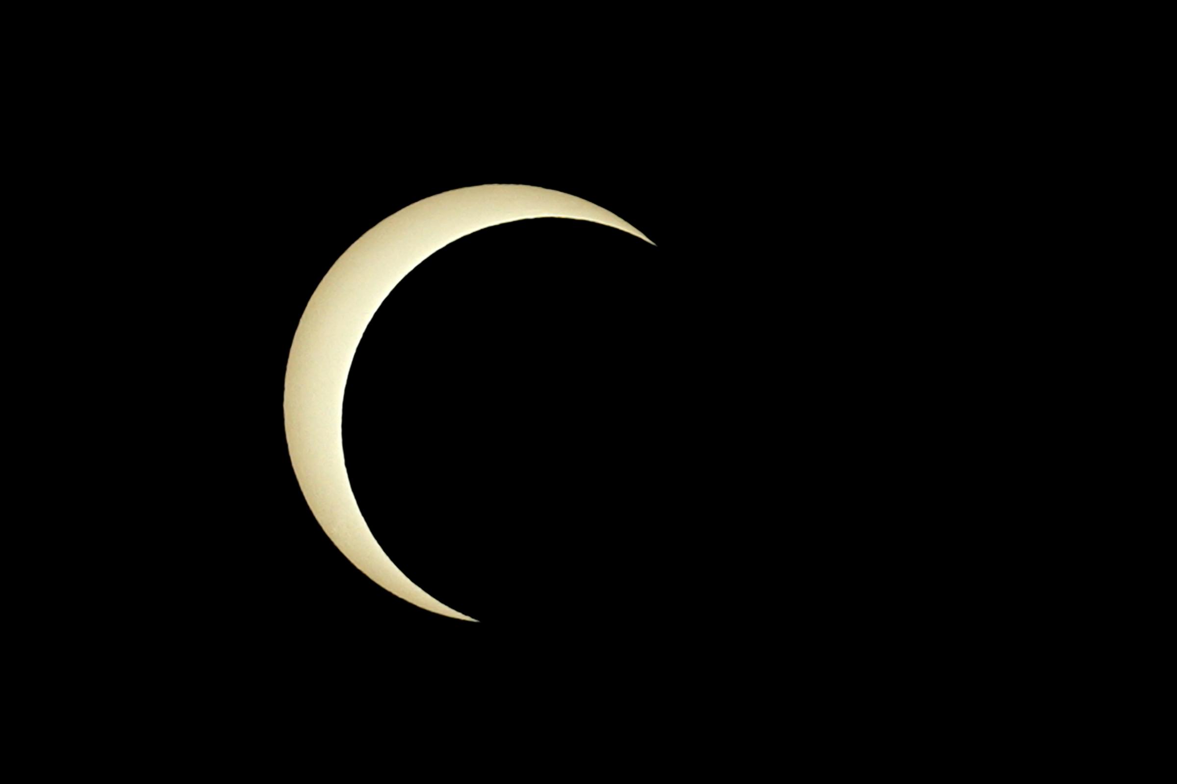 Crowds cheer as 'ring of fire' eclipse moves across the Americas | Clacton and Frinton Gazette - Vimarsana News