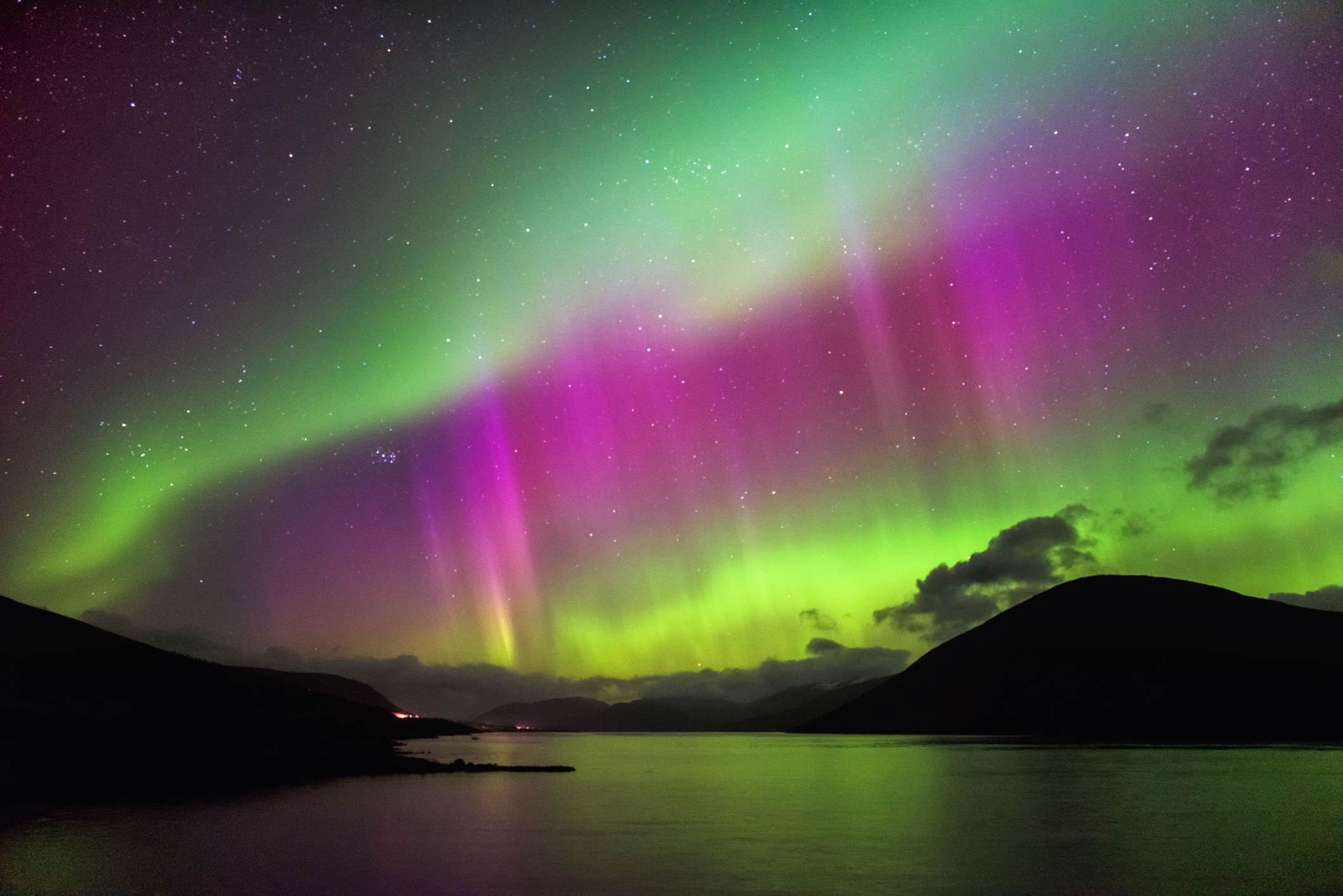 Where to see the Northern Lights in 2024: Expedia reveals top spots - Vimarsana News