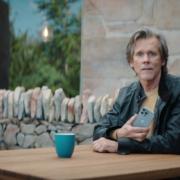 5G - Hollywood star Kevin Bacon appears in EE's advertising campaigns