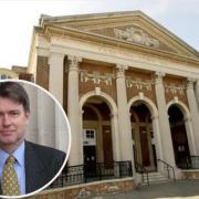 Votes - Ian Davidson and the Clacton Town Hall