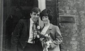 Maggie & Tony Carrotte